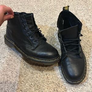 Women’s 9.5 / men’s 8 Dr. Martens